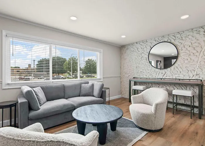 Newly Renovated Unit In Spfld #204 *